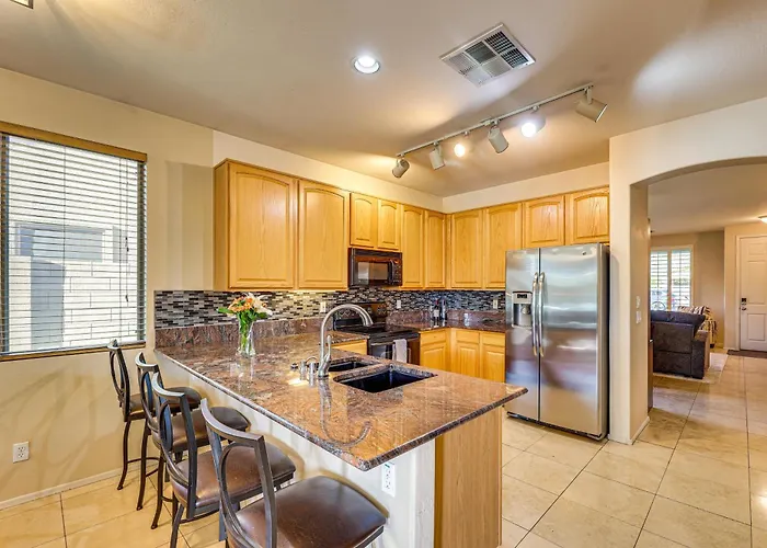 Hot Tub & Heated Pool: In Estrella Mtn Ranch Liberty
