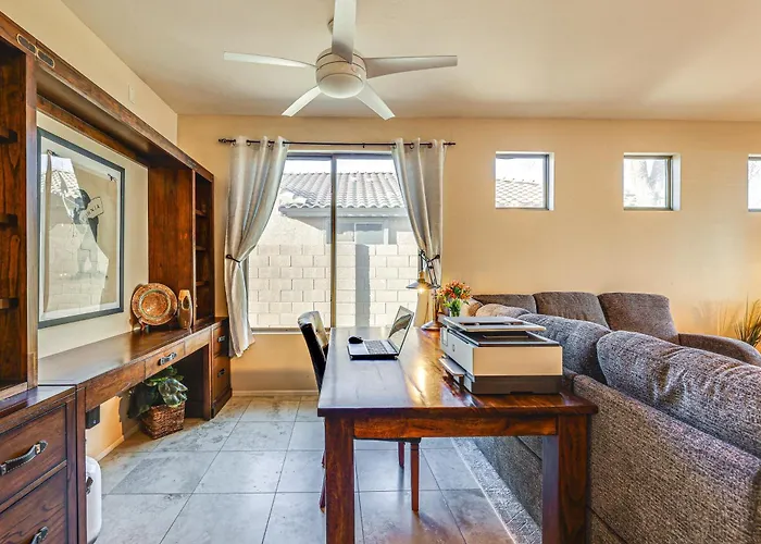 Hot Tub & Heated Pool: In Estrella Mtn Ranch Holiday home Liberty