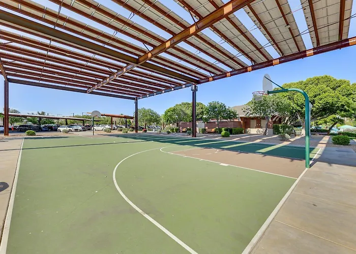Holiday home Hot Tub & Heated Pool: In Estrella Mtn Ranch