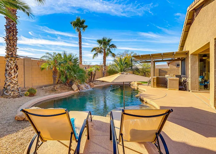 Hot Tub & Heated Pool: In Estrella Mtn Ranch Holiday home