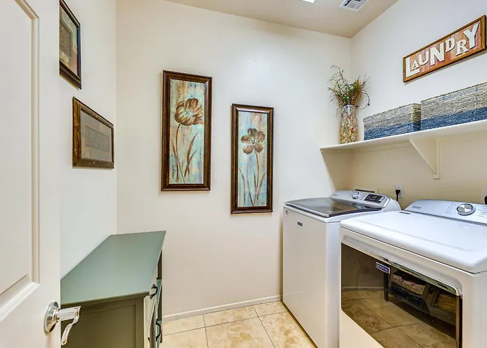 Hot Tub & Heated Pool: In Estrella Mtn Ranch *